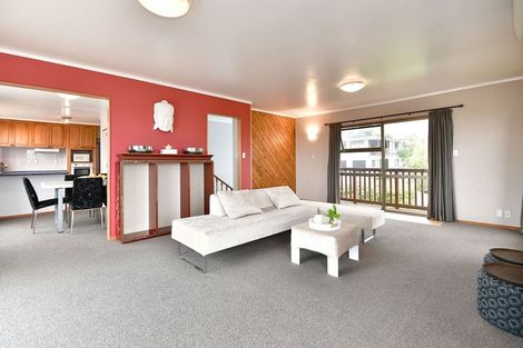 Photo of property in 3 Higham Ferrers Place, Red Beach, 0932