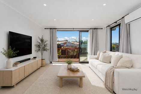 Photo of property in 2/65e Metcalfe Road, Ranui, Auckland, 0612