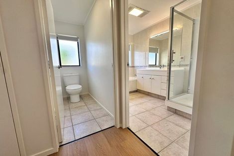 Photo of property in 39 Golfland Drive, Golflands, Auckland, 2013