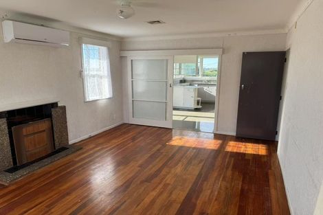 Photo of property in 41 Birkdale Road, Birkdale, Auckland, 0626