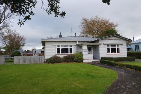 Photo of property in 9 Edward Street, Dannevirke, 4930
