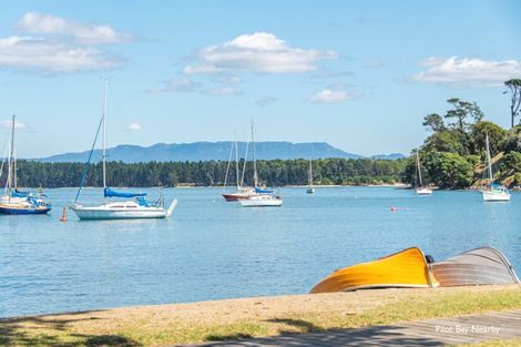 Photo of property in 2/6 Marine Parade, Mount Maunganui, 3116