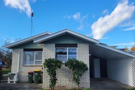Photo of property in 142 Old Farm Road, Hamilton East, Hamilton, 3216