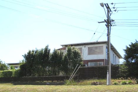 Photo of property in 2/29 Carlisle Road, Torbay, Auckland, 0630