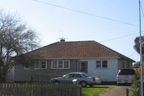 Photo of property in 13 Churchill Crescent, Foxton, 4814