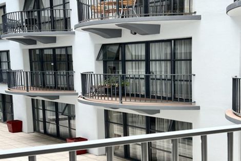 Photo of property in Atrium Apartments, 2h/154 The Terrace, Wellington Central, Wellington, 6011
