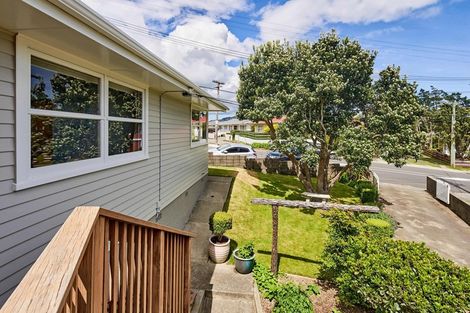 Photo of property in 50 Mark Avenue, Paparangi, Wellington, 6037