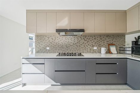 Photo of property in 32 Castletown Street, Wallaceville, Upper Hutt, 5018