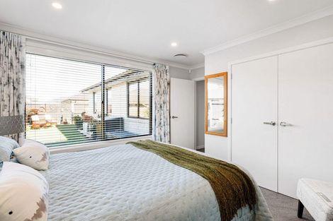 Photo of property in 12 Ruru Street, Cambridge, 3434