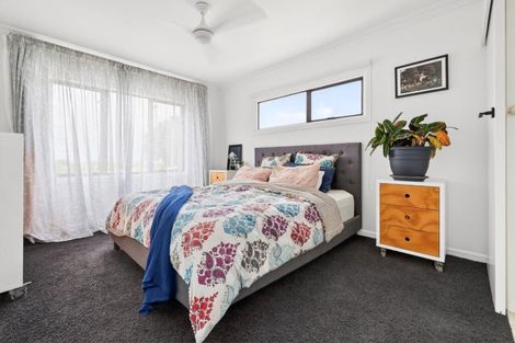Photo of property in 4 Oceanbeach Road, Mount Maunganui, 3116