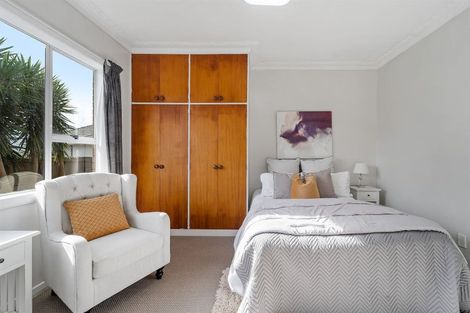 Photo of property in 60a Waimumu Road, Massey, Auckland, 0614