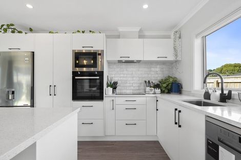 Photo of property in 4 Martha Turnell Crescent, Manor Park, Lower Hutt, 5019