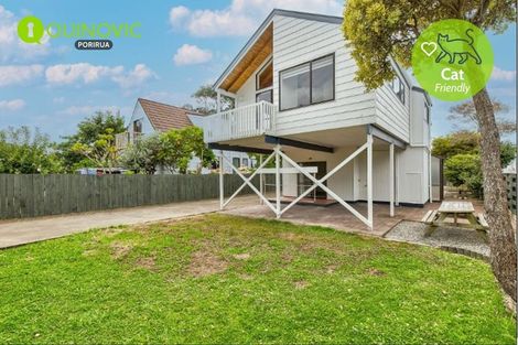 Photo of property in 2/13 Mana Esplanade, Paremata, Porirua, 5026