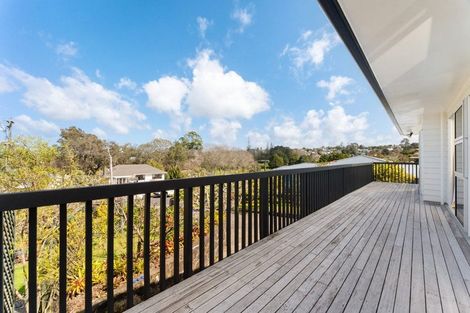 Photo of property in 19 Trinidad Road, Sunnynook, Auckland, 0620