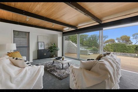 Photo of property in 128 Dyers Pass Road, Cashmere, Christchurch, 8022