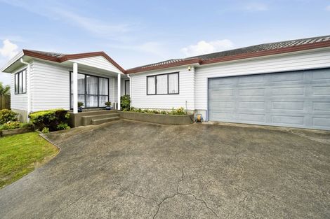 Photo of property in 84 Baylands Drive, Newlands, Wellington, 6037