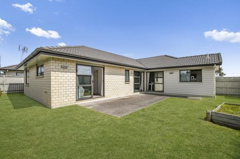 Photo of property in 3 Manene Street, Wattle Downs, Auckland, 2103