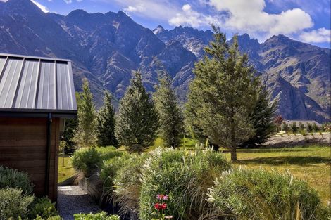 Photo of property in 5 Bretby Court, Jacks Point, Queenstown, 9371