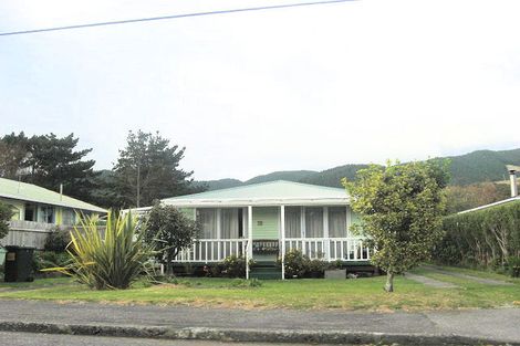 Photo of property in 116 Tilley Road, Paekakariki, 5034