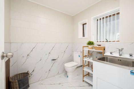 Photo of property in 90a Beaumonts Way, Manurewa, Auckland, 2102