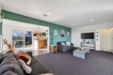 Photo of property in 16 Sunny Bay Road, Matua, Tauranga, 3110