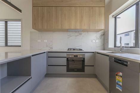 Photo of property in 24 Tukauri Place, Papakura, 2110