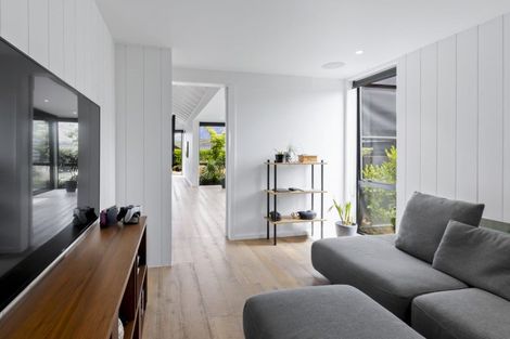 Photo of property in 58 Falconer Rise, Jacks Point, Queenstown, 9371