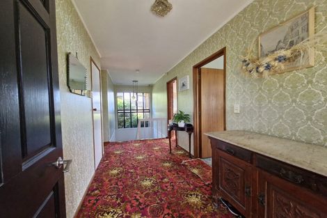 Photo of property in 4 Mayall Avenue, Beach Haven, Auckland, 0626