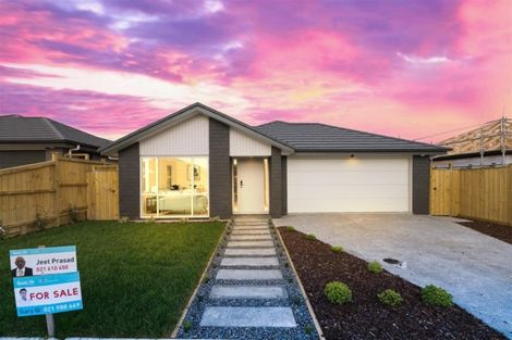 Photo of property in 11 Lusitano Drive, Karaka, Papakura, 2113