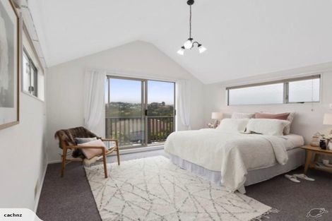 Photo of property in 13 Mallard Grove, Churton Park, Wellington, 6037