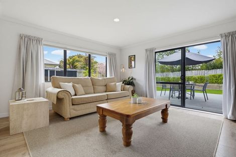 Photo of property in 27 Amberley Crescent, Bethlehem, Tauranga, 3110