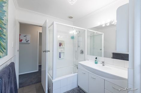 Photo of property in 29 Jocelyn Crescent, Pinehaven, Upper Hutt, 5019