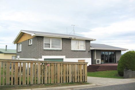 Photo of property in 7 Smith Street, Balclutha, 9230