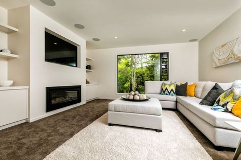 Photo of property in 21b Churchouse Road, Greenhithe, Auckland, 0632