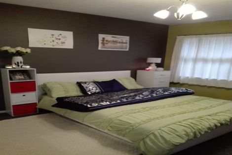 Photo of property in 2/4 Wadeley Road, Ilam, Christchurch, 8041