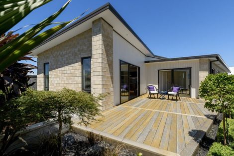 Photo of property in 71 Montiicola Drive, Papamoa Beach, Papamoa, 3118