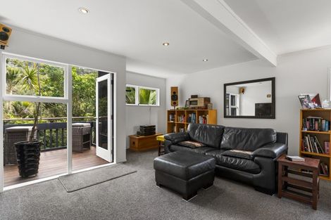 Photo of property in 186b Woodlands Park Road, Titirangi, Auckland, 0604