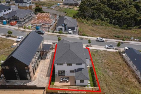 Photo of property in 10 Rockpool Road, Orewa, 0931