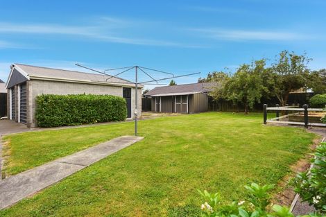 Photo of property in 32 Reynolds Avenue, Bishopdale, Christchurch, 8053