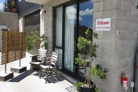 Photo of property in 8 Bovett Place, Wanaka, 9305