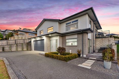 Photo of property in 111 Oteki Park Drive, Welcome Bay, Tauranga, 3112