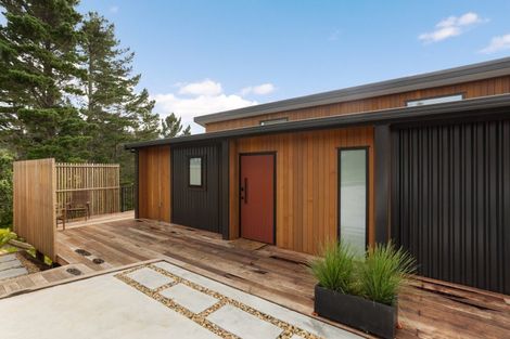 Photo of property in 1a Tarapatiki Drive, Whitianga, 3510