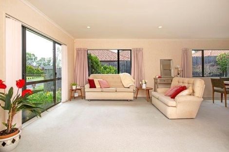 Photo of property in 9 Ardkeen Place, East Tamaki, Auckland, 2016