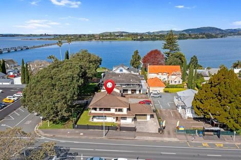 Photo of property in 2/182 Devonport Road, Tauranga, 3110