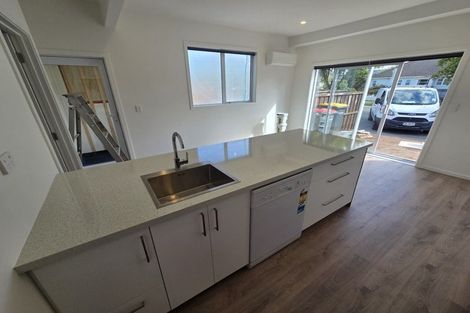 Photo of property in 5 Kawaka Street, Riccarton, Christchurch, 8041
