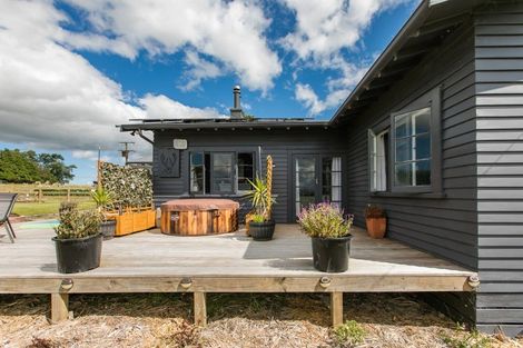 Photo of property in 54 Byrne Road, Takapau, 4287