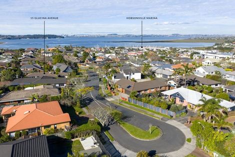 Photo of property in 15 Glucina Avenue, West Harbour, Auckland, 0618