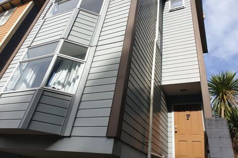 Photo of property in 146f Aro Street, Aro Valley, Wellington, 6021