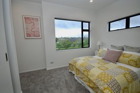 Photo of property in 123a Sunnynook Road, Forrest Hill, Auckland, 0620