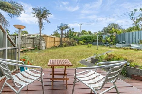 Photo of property in 1/8 Wattle Road, Sunnyvale, Auckland, 0612